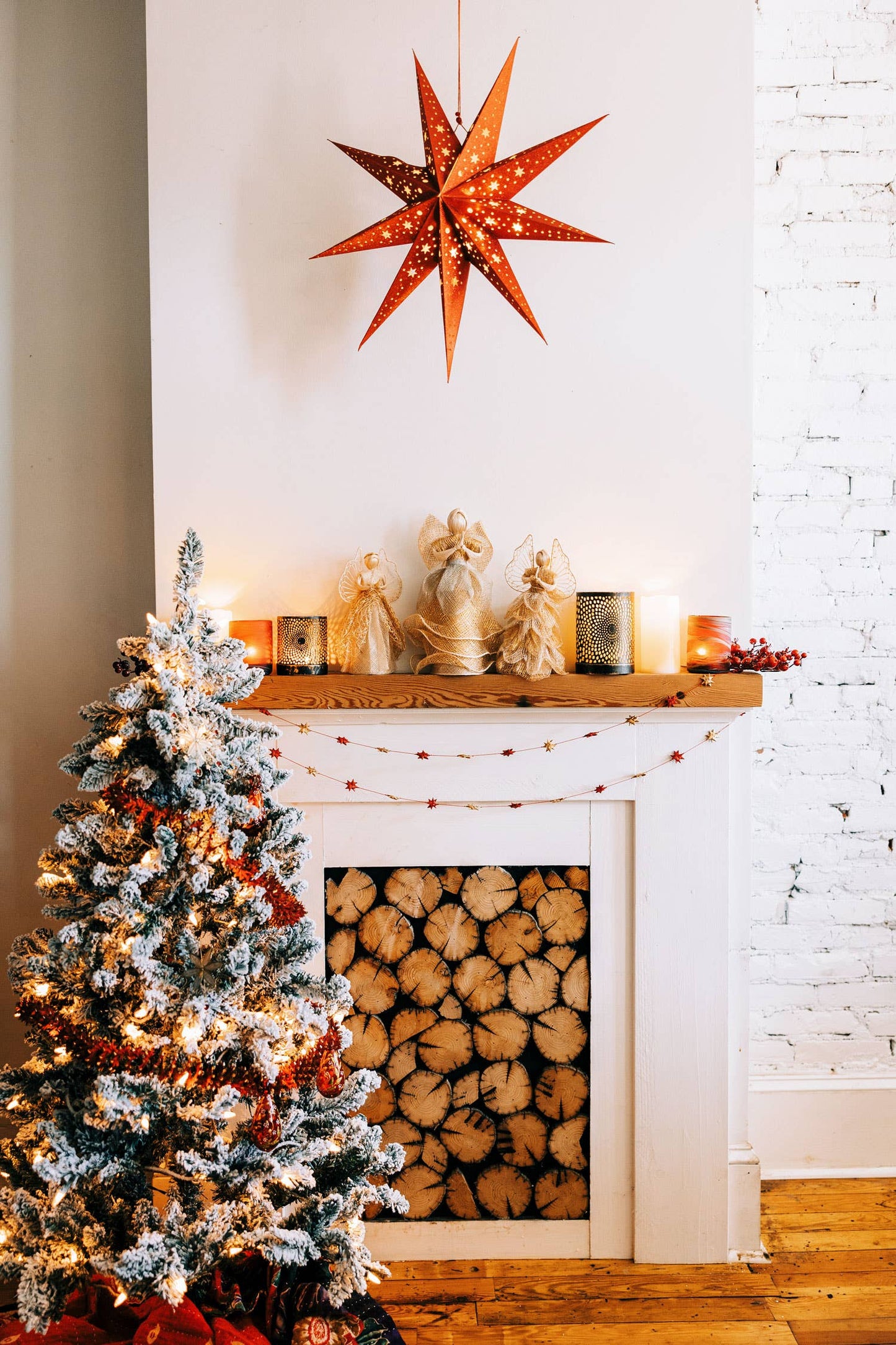 Snowy Star Garland