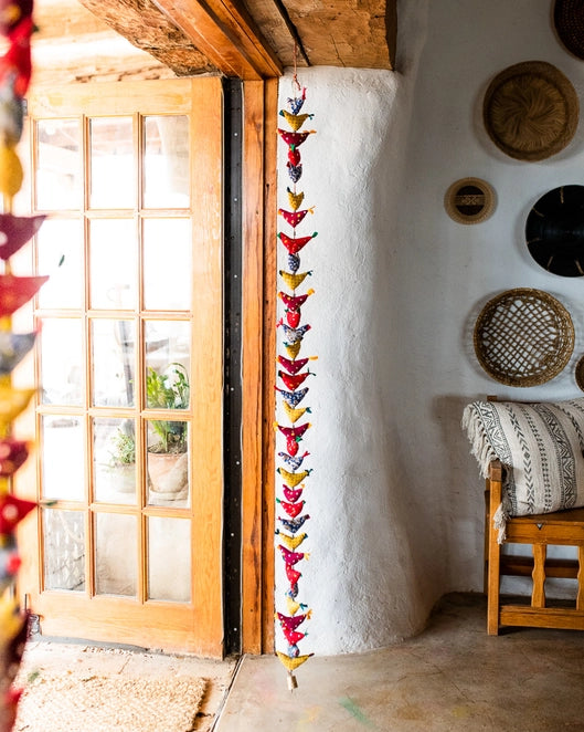 Multicolored Prosperity Hens - Large 6'