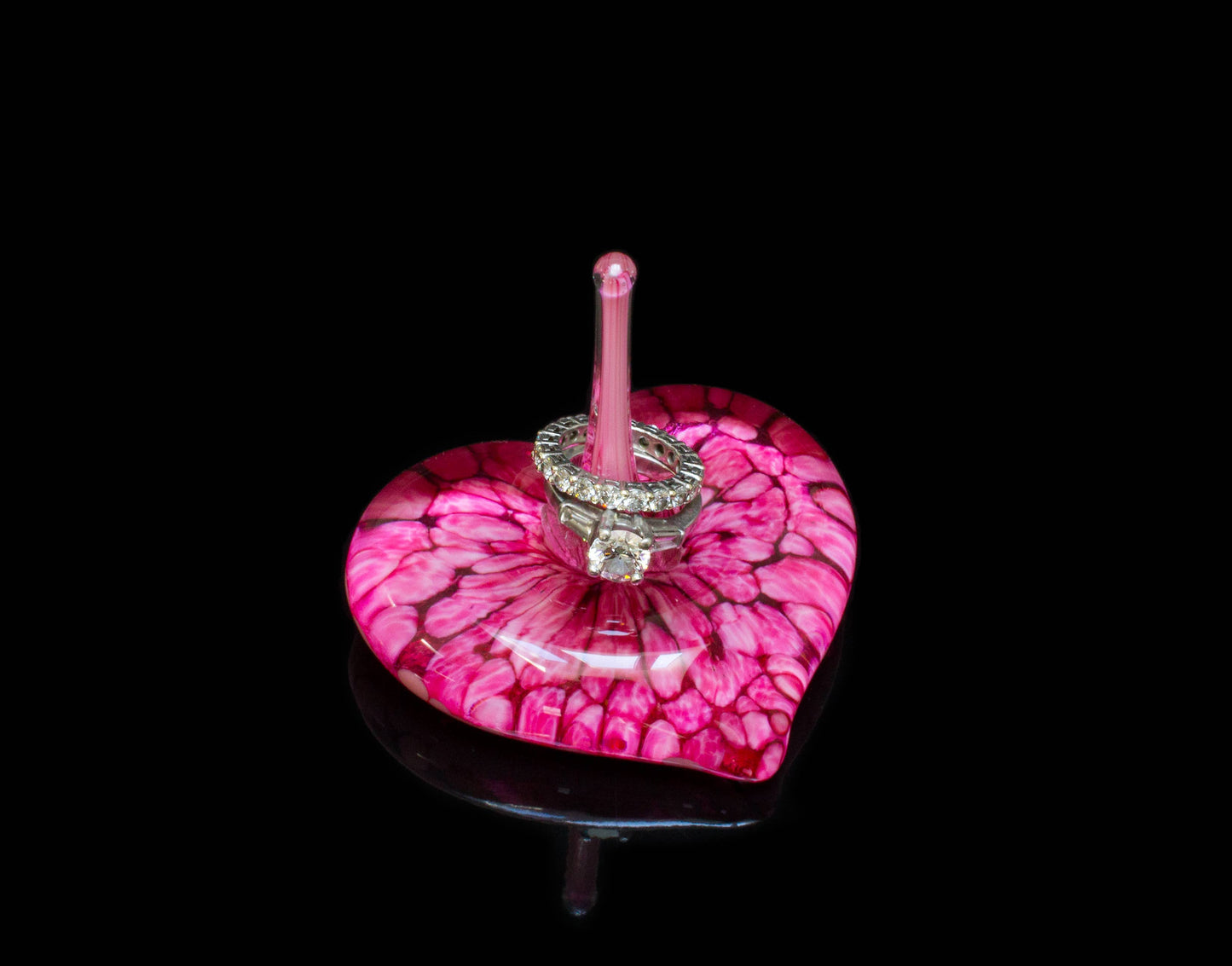 Ring Holder, Heart  - Gold Ruby