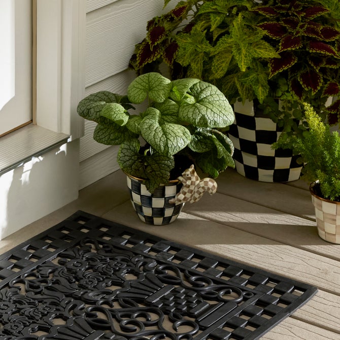 Mocha Check Squirrel Pot Climber