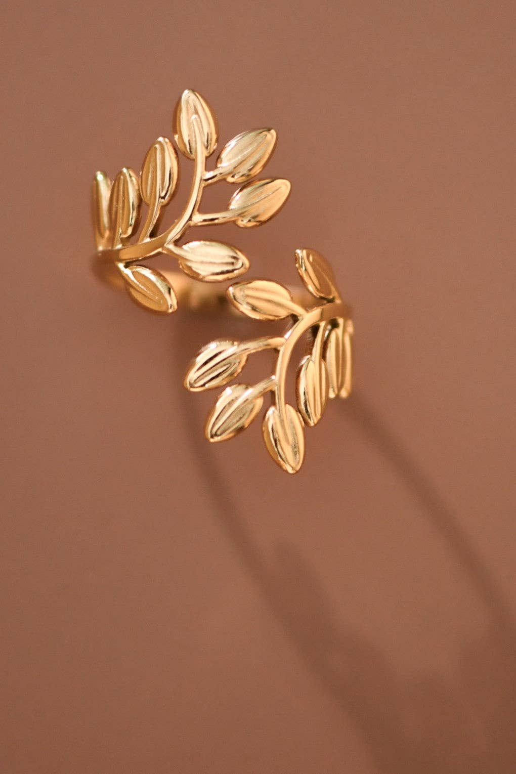 18K Gold Plated Waterproof Stainless Steel Ring - 7880