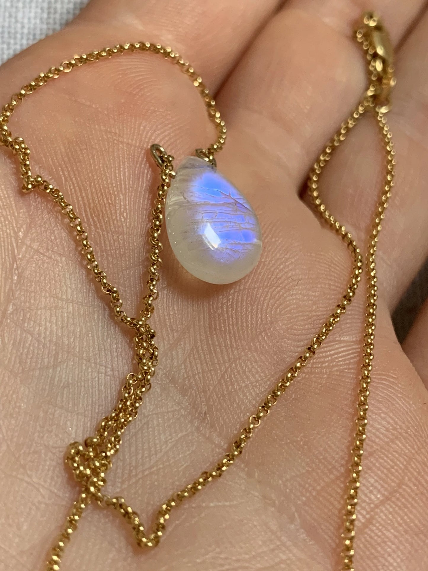 Solitaire Small Pear Moonstone Necklace
