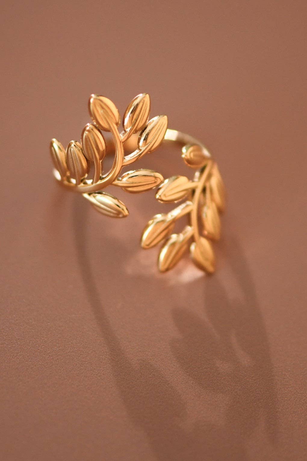 18K Gold Plated Waterproof Stainless Steel Ring - 7880